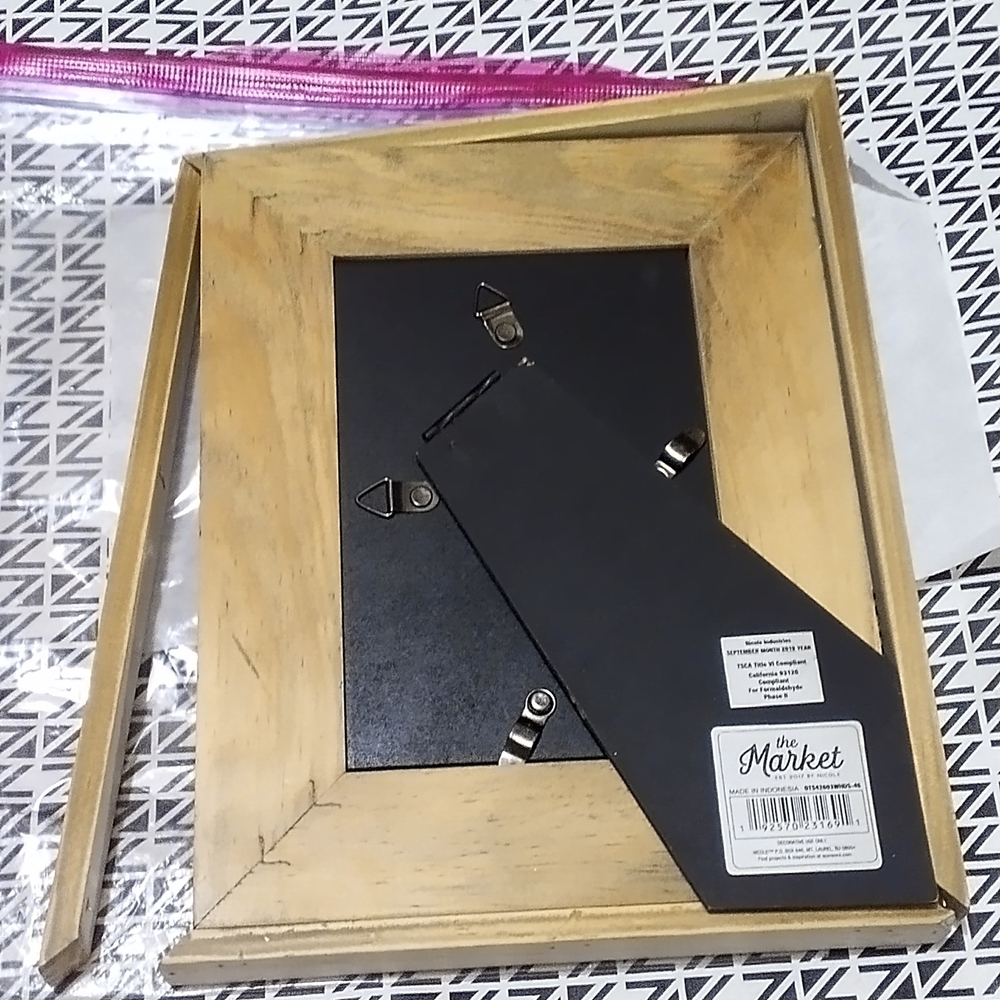 Striped Multicolor Photo Frame - Picture 11 of 17